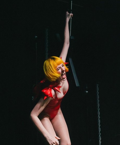 Nacktes geleaktes OnlyFans-Foto von Tessa Violet