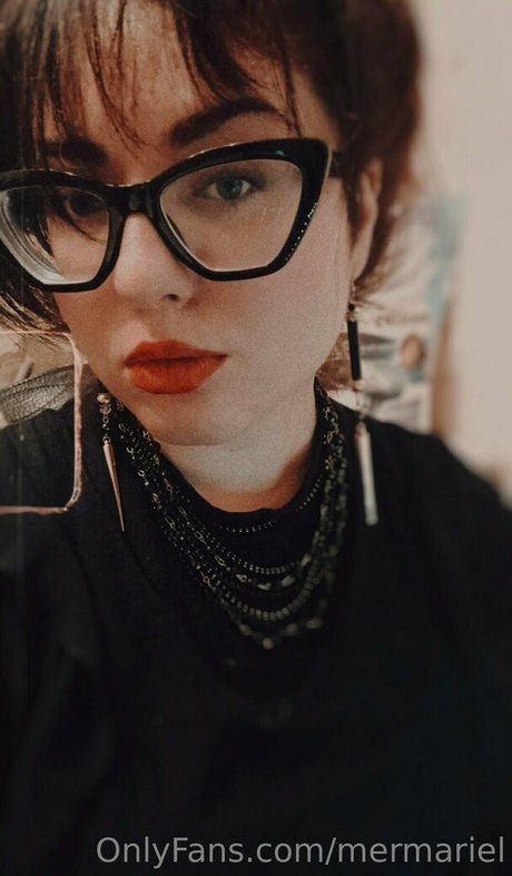 Nacktes geleaktes OnlyFans-Foto von Mermariel