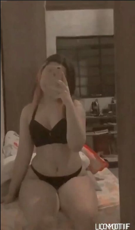 Nacktes geleaktes OnlyFans-Foto von Capcut E Lomotif