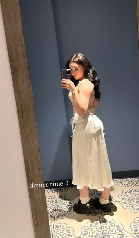 Nacktes geleaktes OnlyFans-Foto von Livbev