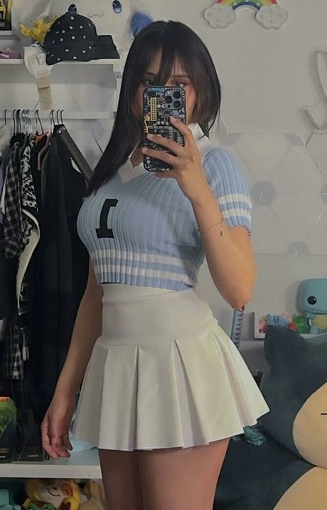Nacktes geleaktes OnlyFans-Foto von Neeko