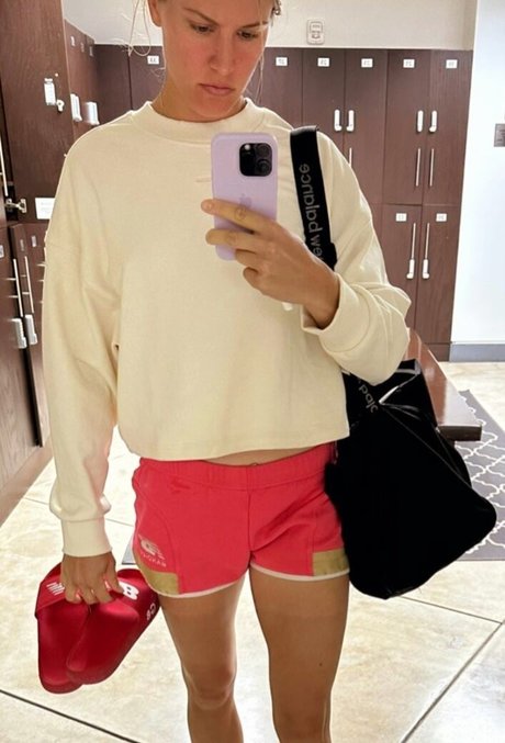 Nacktes geleaktes OnlyFans-Foto von Eugenie Genie Bouchard