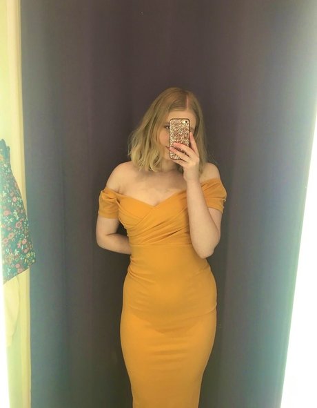 Nacktes geleaktes OnlyFans-Foto von Hoxieloxie