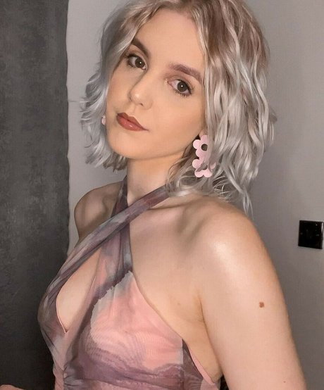 Nacktes geleaktes OnlyFans-Foto von Hoxieloxie