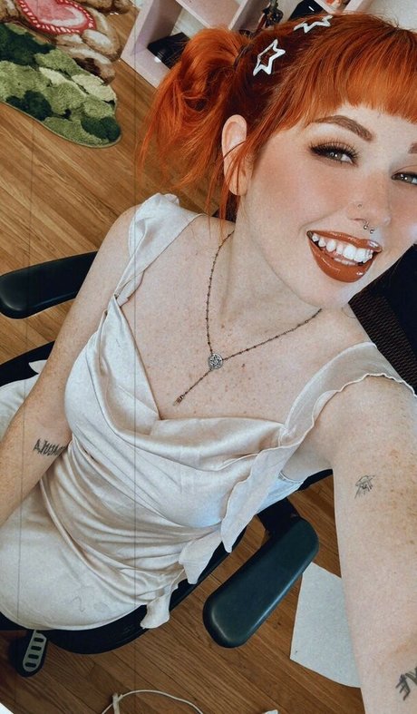 Nacktes geleaktes OnlyFans-Foto von Notsaige
