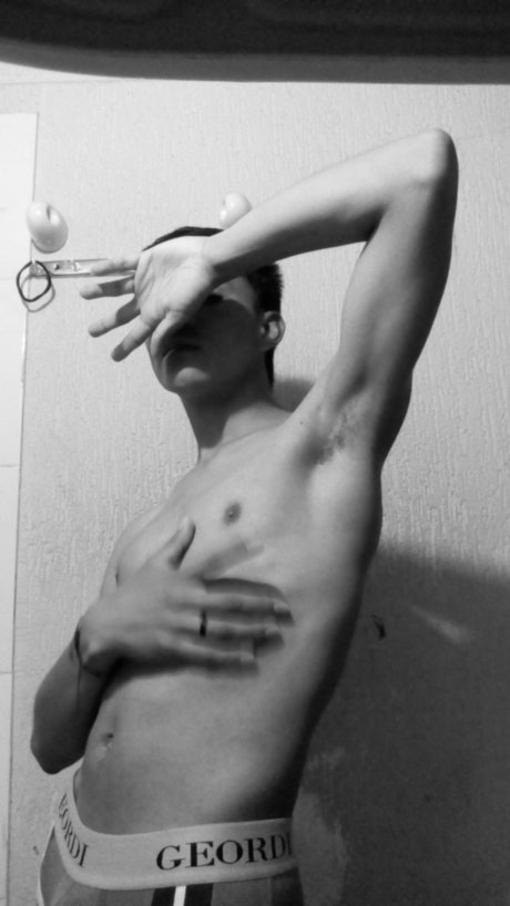 Nacktes geleaktes OnlyFans-Foto von Mauro