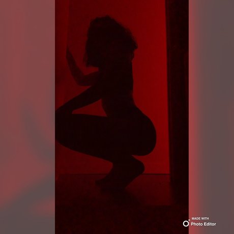 Nacktes geleaktes OnlyFans-Foto von Nae