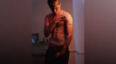 Nacktes geleaktes OnlyFans-Foto von Master Tom 