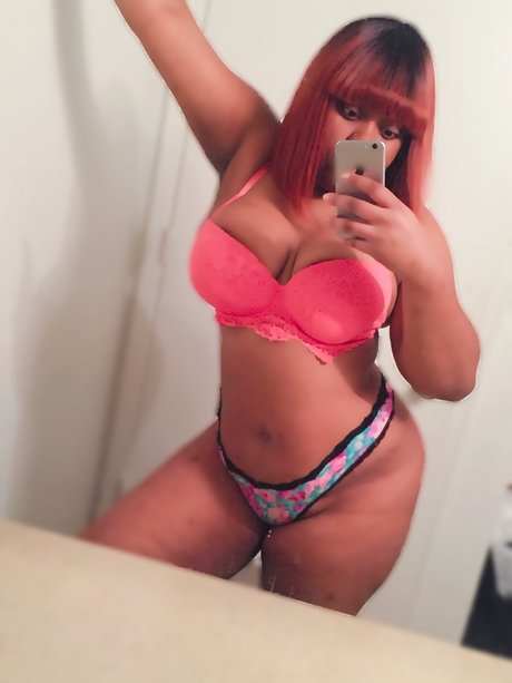 Nacktes geleaktes OnlyFans-Foto von Eva Baybee 