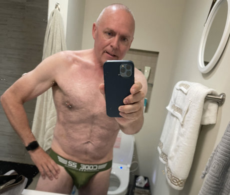 Nacktes geleaktes OnlyFans-Foto von Oceanguy
