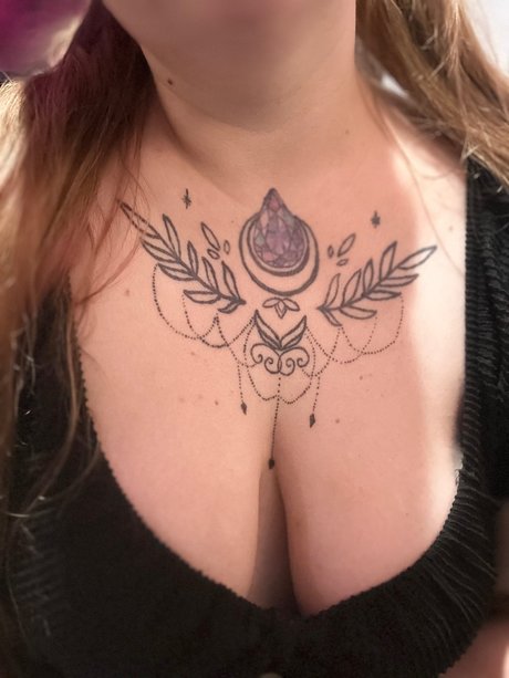Nacktes geleaktes OnlyFans-Foto von Nyxpriestess