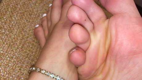 Nacktes geleaktes OnlyFans-Foto von Notyourmaya