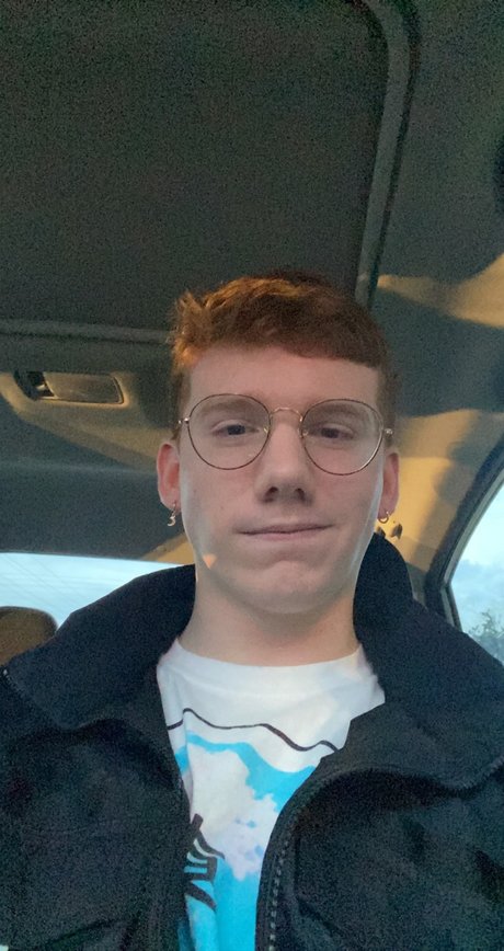 Nacktes geleaktes OnlyFans-Foto von Noah 