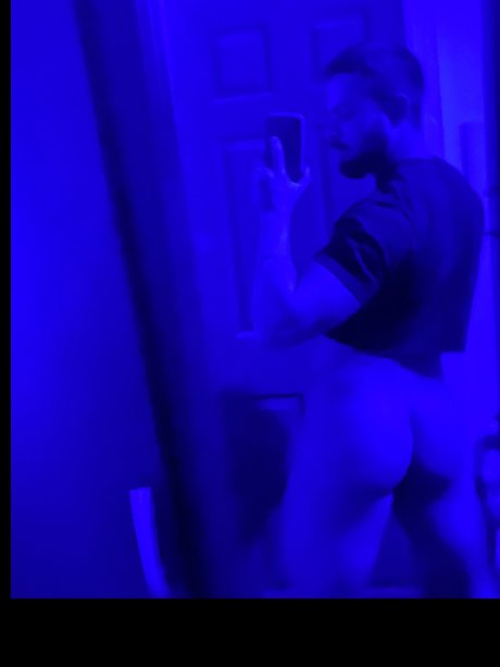 Nacktes geleaktes OnlyFans-Foto von 