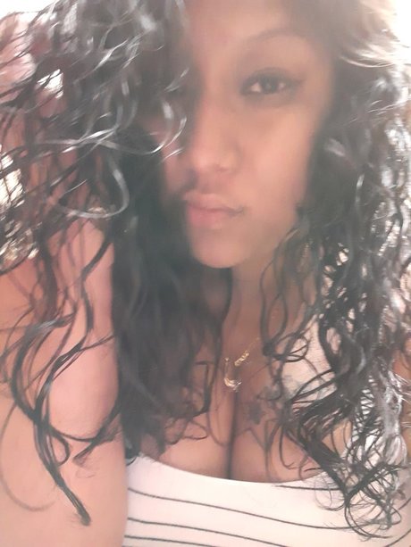 Nacktes geleaktes OnlyFans-Foto von Urfavegirl