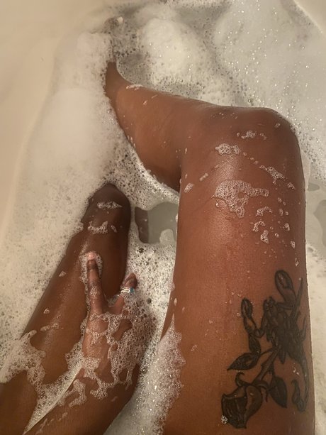 Nacktes geleaktes OnlyFans-Foto von Sunnyd