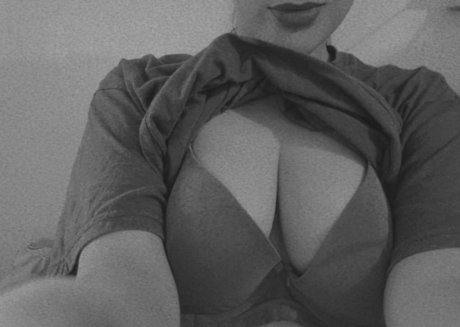 Nacktes geleaktes OnlyFans-Foto von Paula Sanchez