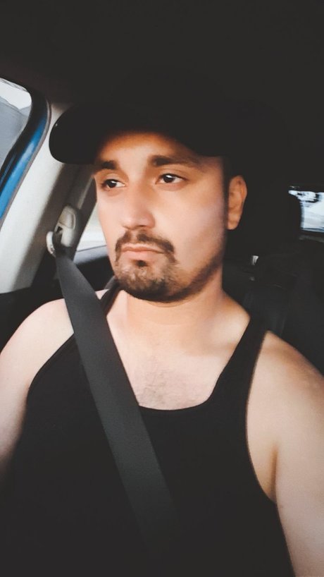 Nacktes geleaktes OnlyFans-Foto von Toni Rouleau