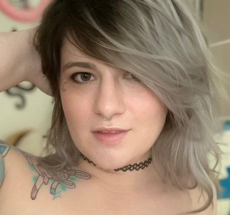 Nacktes geleaktes OnlyFans-Foto von Paige Wrynn