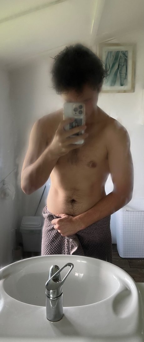 Nacktes geleaktes OnlyFans-Foto von Owen Dutton