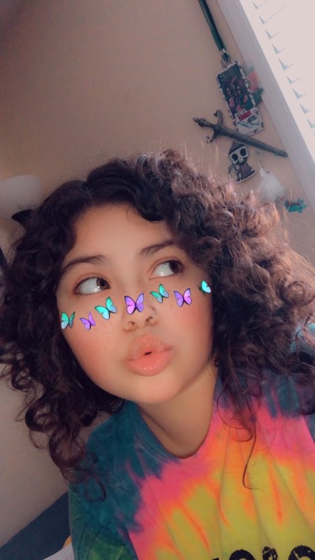 Nacktes geleaktes OnlyFans-Foto von Flores 
