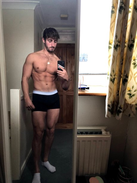 Nacktes geleaktes OnlyFans-Foto von George Harris