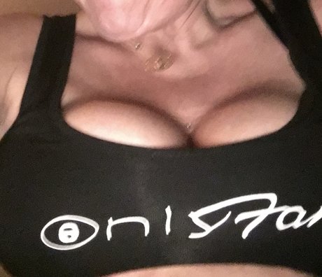Nacktes geleaktes OnlyFans-Foto von Onlyfamousgg