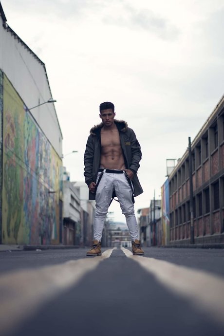 Nacktes geleaktes OnlyFans-Foto von Alec