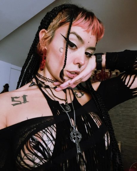 Nacktes geleaktes OnlyFans-Foto von Onirika