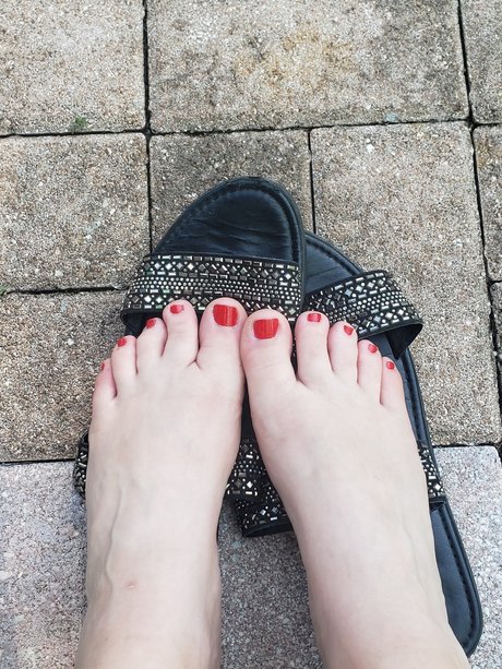 Nacktes geleaktes OnlyFans-Foto von Pretty Feet Magic