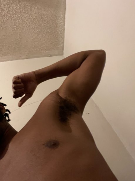 Nacktes geleaktes OnlyFans-Foto von Playboy
