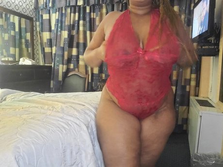 Nacktes geleaktes OnlyFans-Foto von Platinum Booty