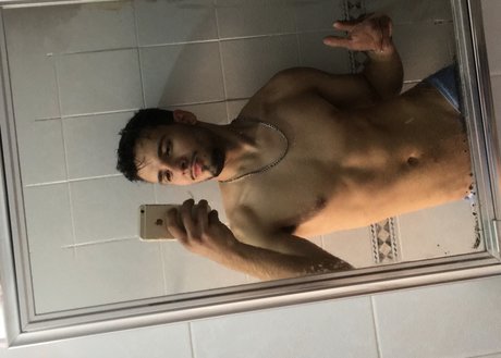 Nacktes geleaktes OnlyFans-Foto von Pk