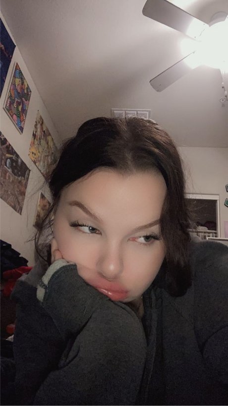 Nacktes geleaktes OnlyFans-Foto von Piper Blake