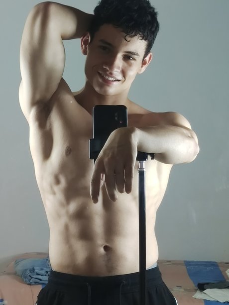 Nacktes geleaktes OnlyFans-Foto von Andrs Snchez