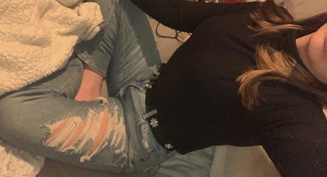 Nacktes geleaktes OnlyFans-Foto von Scarlett June