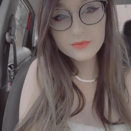 Nacktes geleaktes OnlyFans-Foto von Pika