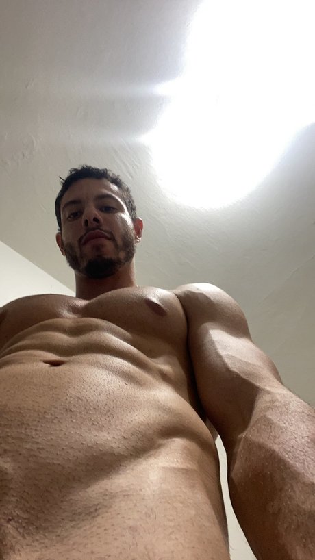 Nacktes geleaktes OnlyFans-Foto von Phenrqxxx