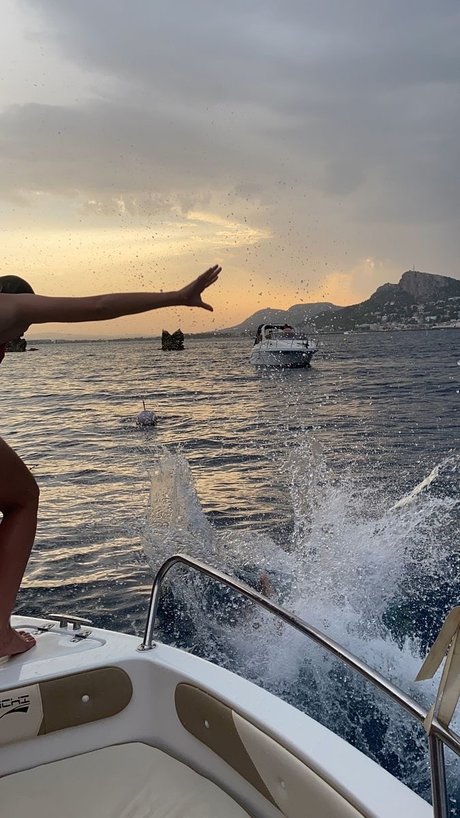 Nacktes geleaktes OnlyFans-Foto von Gi