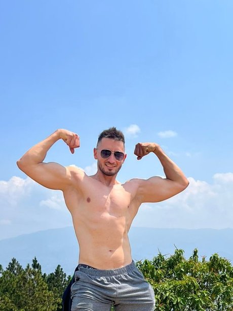 Nacktes geleaktes OnlyFans-Foto von Peterescobar 