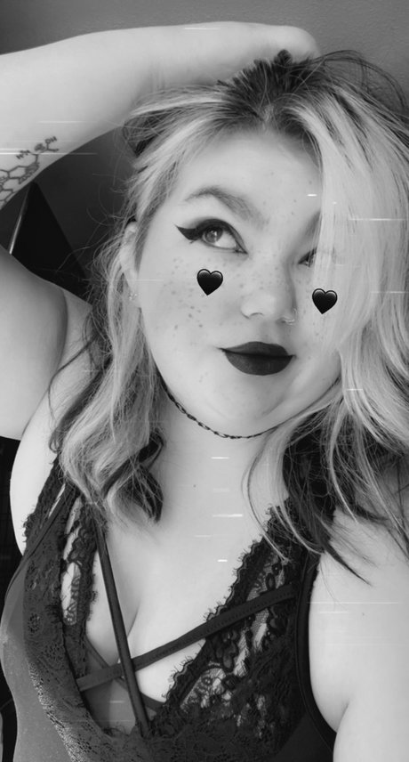Nacktes geleaktes OnlyFans-Foto von  