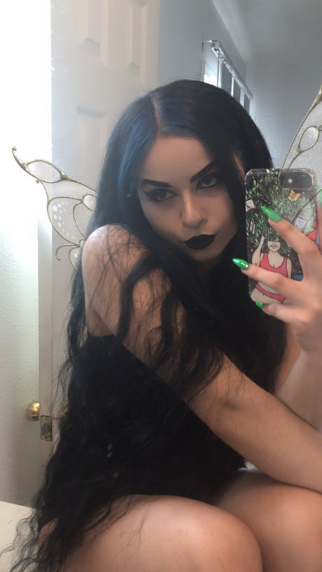 Nacktes geleaktes OnlyFans-Foto von Raven
