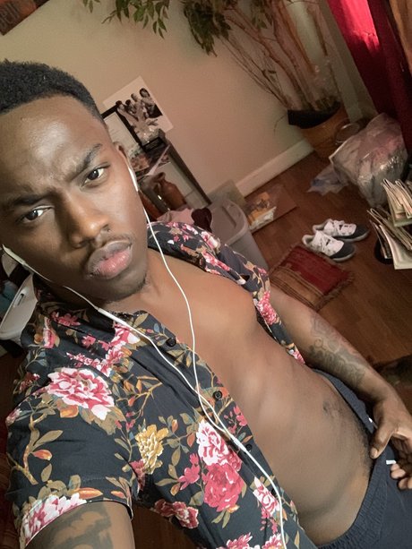 Nacktes geleaktes OnlyFans-Foto von Scottietoohottie
