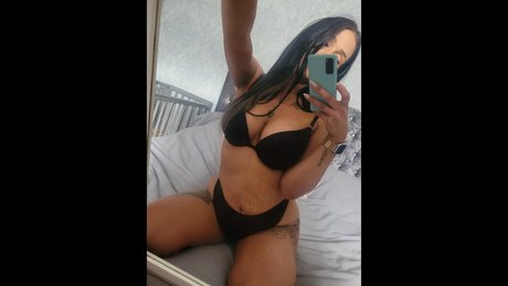Queenred11
