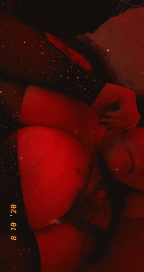 Nacktes geleaktes OnlyFans-Foto von 
