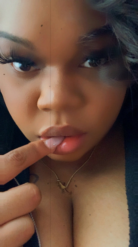 Nacktes geleaktes OnlyFans-Foto von Queenkeyyy
