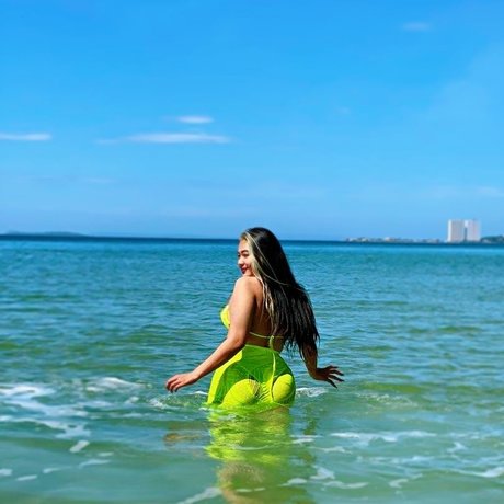 Nacktes geleaktes OnlyFans-Foto von Queen
