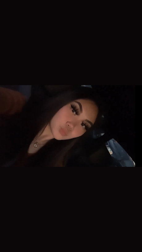 Nacktes geleaktes OnlyFans-Foto von J
