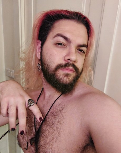Nacktes geleaktes OnlyFans-Foto von Purplemhoth