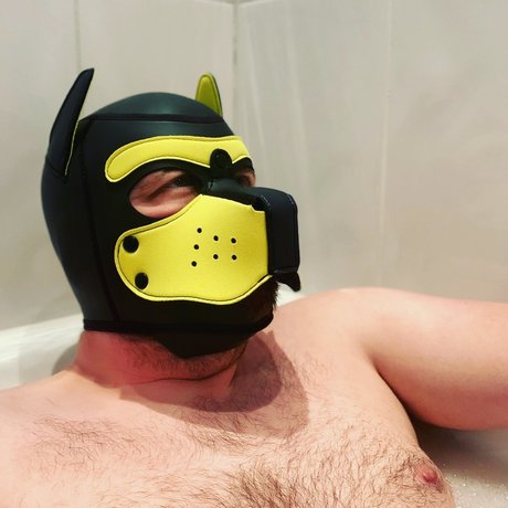 Nacktes geleaktes OnlyFans-Foto von Pupboltund
